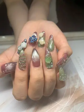 ネイル akina nailsのネイルデザイン