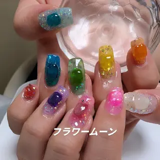 ネイル フラワー ムーンのネイルデザイン