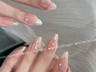 ネイル Luna ✨のネイルデザイン