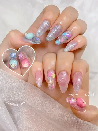MoON...❤︎ MeGuのネイルデザイン