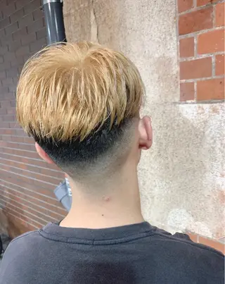 ショート カラー パーマ 山内 敢史のヘアスタイル