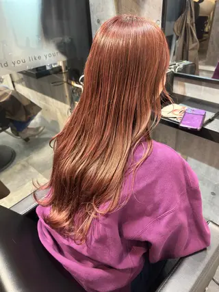 ロング TAKAMI 髪と爪を同時に施術のネイルデザイン