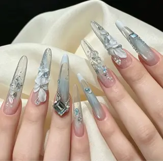 ネイル D-BEAUTY Nailsalonのネイルデザイン