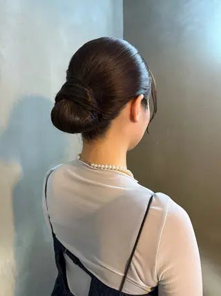 ロング ヘアアレンジ 佐伯 桃のヘアスタイル
