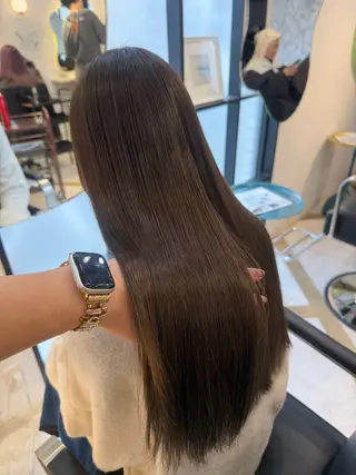 ロング カラー Lovis moa 〘国分 かな〙のヘアスタイル