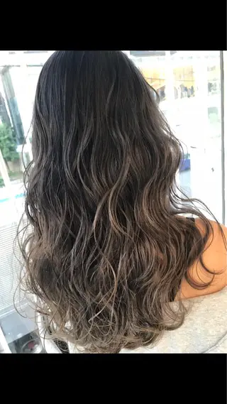ミディアム カラー LAS 代表 ナガカワ コウヘイのヘアスタイル