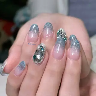 ネイル BLUE CORAのネイルデザイン