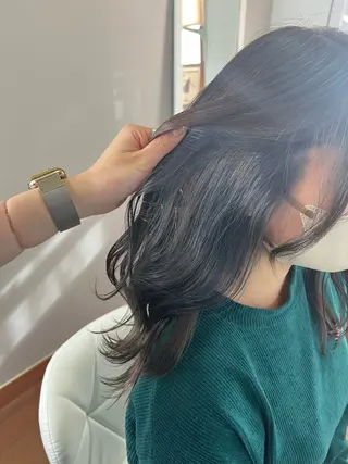 セミロング 大良 彩水のヘアスタイル