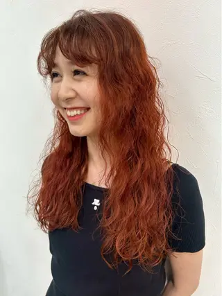 ロング カラー パーマ 對馬 光梨のヘアスタイル