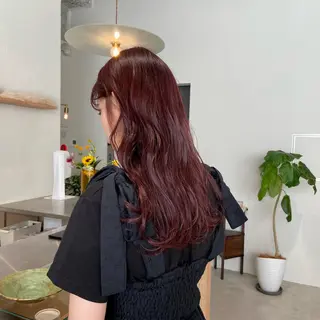 ロング カラー 石川 瑠琉のヘアスタイル