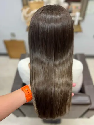 ロング カラー 産休の為お休みです! 小島凜のヘアスタイル