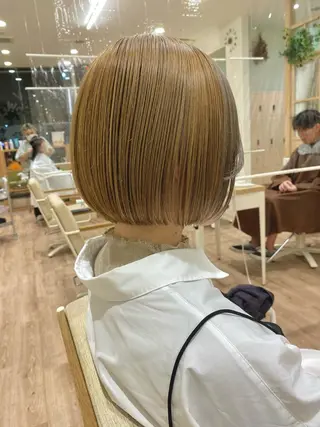 ショート カラー ボブとパーマの達人 /美容室難民の方是非のヘアスタイル