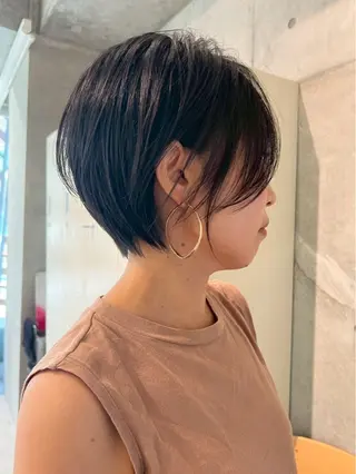 ショート 中村拓磨 明るい白髪染めのヘアスタイル