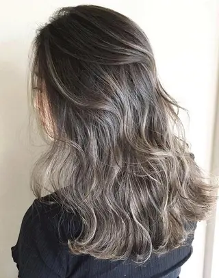 セミロング カラー パーマ ヘアアレンジ チビ編み込みエクステ シールEXどぅ〜すのヘアスタイル