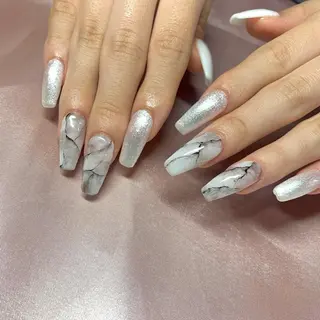 ネイル élu by Noriko 前原のネイルデザイン