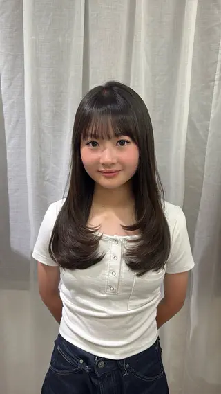 ロング sona/ カラーリスト🪽🤍のヘアスタイル
