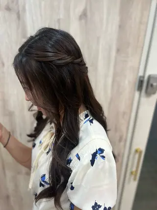 ヘアアレンジ ヘアメイクネイリスト hidemi中目黒のヘアスタイル