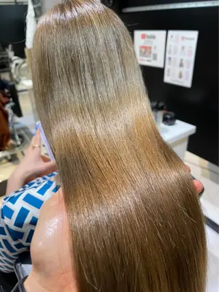 ロング 髪質改善IENA店長 小泉拓のヘアスタイル