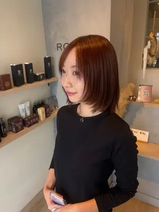 ショート ROCCO アイナ/ レイヤー透明感カラーのヘアスタイル