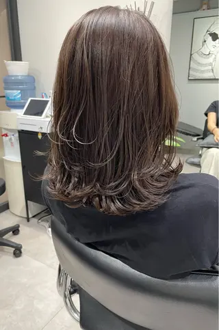ミディアム カラー 髪質改善will hairdesignのヘアスタイル