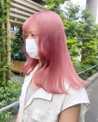 セミロング 渋谷ケアブリーチ Suuのヘアスタイル