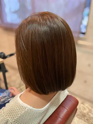 ミディアム カラー ERIKO Tのヘアスタイル