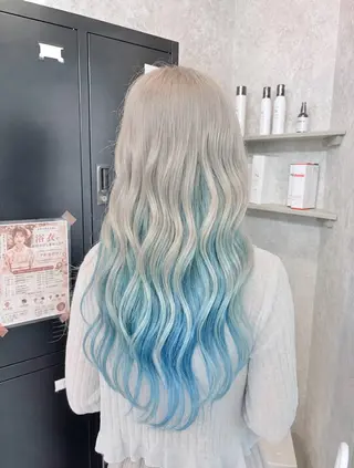 ロング 🦋ハイトーン🦋 石山 希理🦋のヘアスタイル