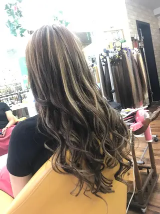 ロング ヘアアレンジ お→の さとしのヘアスタイル