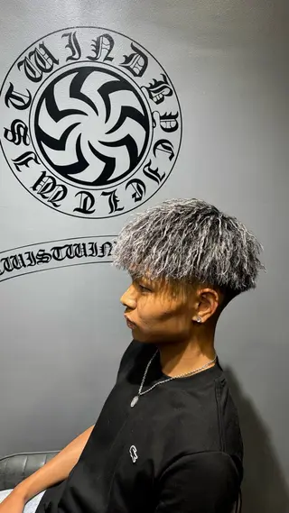 カラー パーマ メンズ メンズ超特化型美容師 田島翼のヘアスタイル