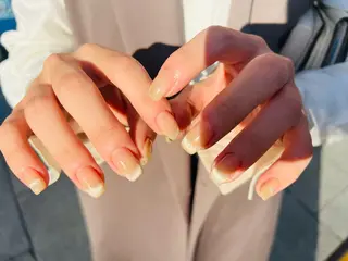 ネイル i+ söpö .nのネイルデザイン