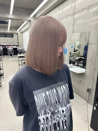 カラー Asami／名古屋／ ハイトーン／デザインのヘアスタイル