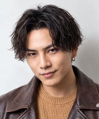 パーマ メンズ Lumiere 鈴木翔平のヘアスタイル
