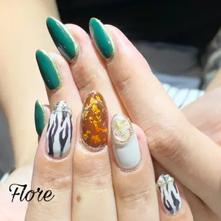 ネイル Flore (フロール)の眉毛・アイブロウイメージ