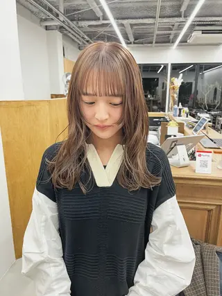 セミロング カラー ヘアアレンジ ena/ブリーチなし 透明感・レイヤー🎀のヘアスタイル