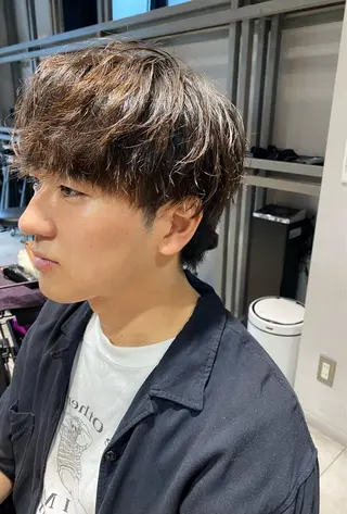 ミディアム パーマ メンズ 似合う髪型見つけます AYAKAのヘアスタイル