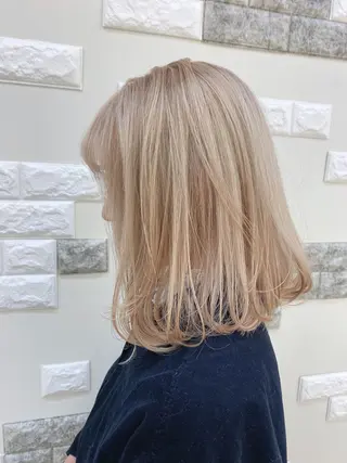 ミディアム 女性目線でつくる ボブ縮毛矯正のヘアスタイル