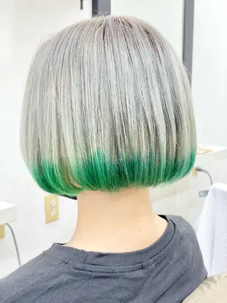 ショート カラー 青木 優歩のヘアスタイル