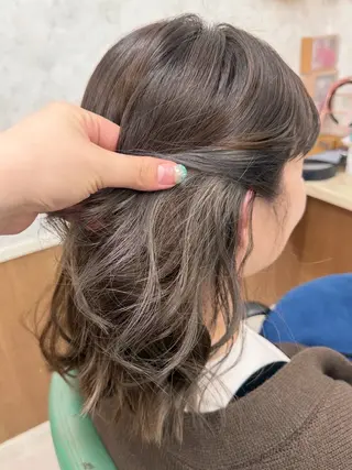 セミロング カラー 髪質改善のプロ✨りな さんのヘアスタイル