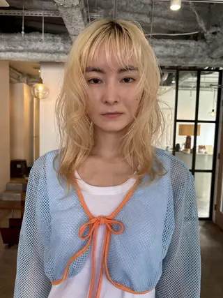 ミディアム カラー CEINE loqのヘアスタイル