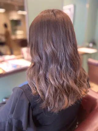 セミロング カラー 当日OK◎艶カラー /木下ゆりえ🌸のヘアスタイル