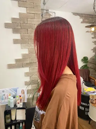 ロング カラー 井手口 沙樹のヘアスタイル
