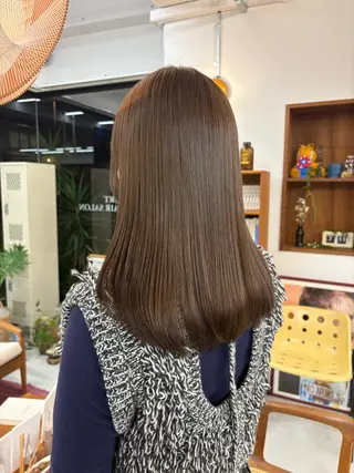 カラー ミディアムレイヤー/ 艶カラーNorikaのヘアスタイル