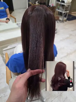 カラー ロング 川瀬 夢来のヘアスタイル