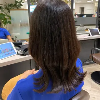 ミディアム equal銀座 黒田💚のヘアスタイル