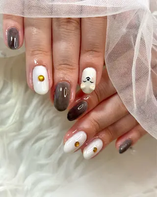 ネイル Maggie ✴︎Aliceのネイルデザイン
