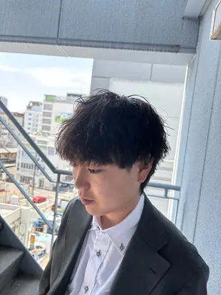 パーマ メンズ 河辺 璃久のヘアスタイル