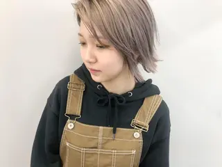 ショート カラー 関 京磨のヘアスタイル