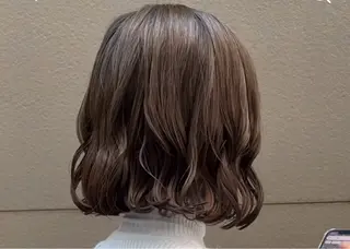 パーマ 簗田 芽那のヘアスタイル