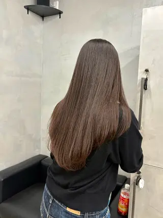ロング 小田 美沙紀のヘアスタイル