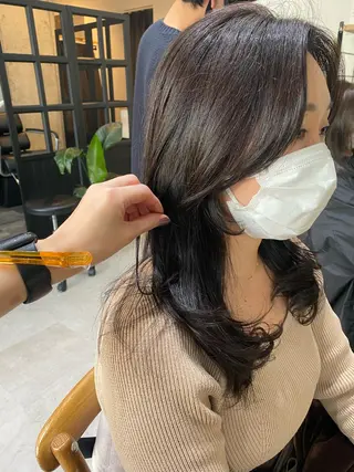 セミロング カラー 似合う髪型見つけます AYAKAのヘアスタイル